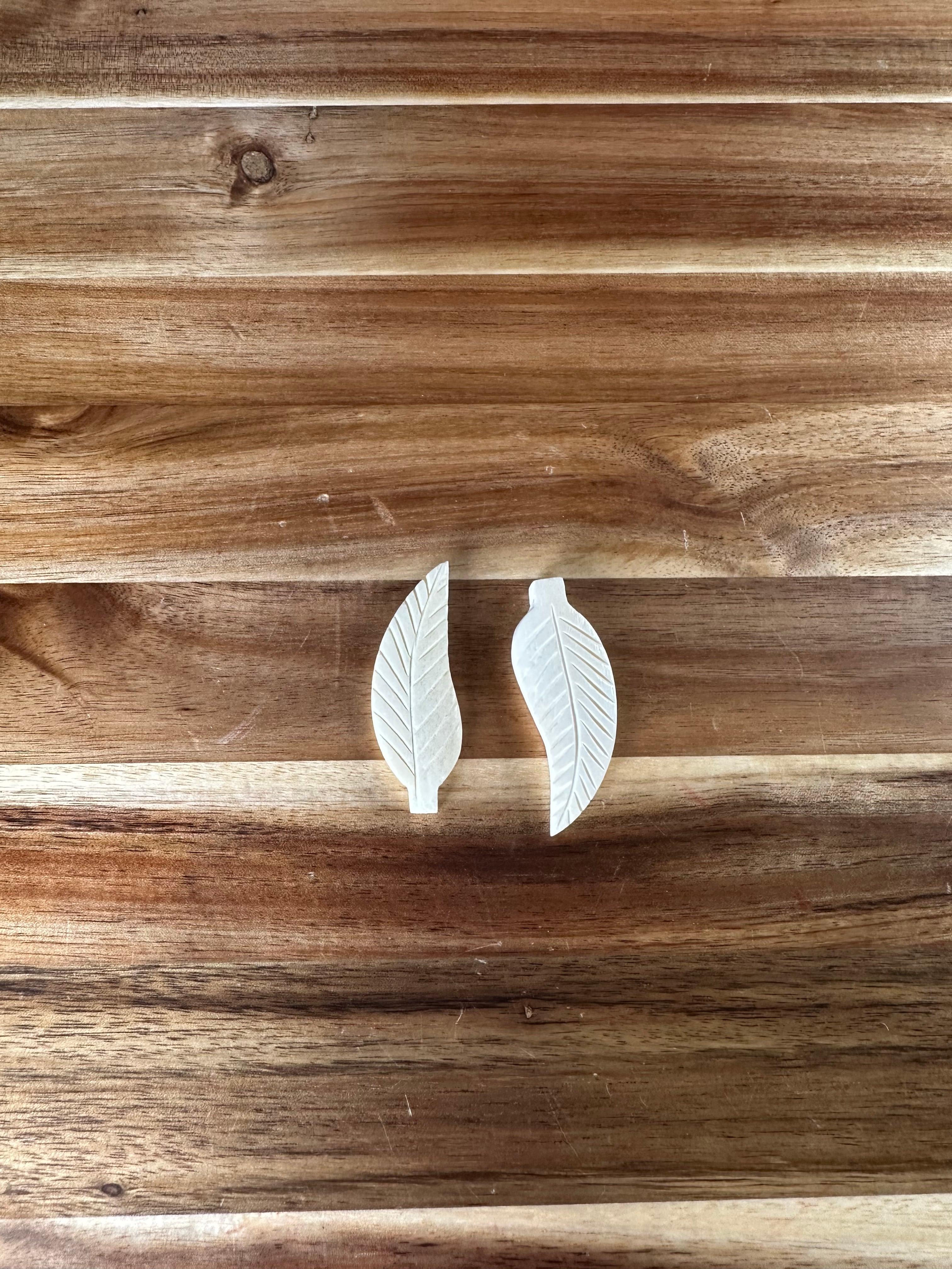 Bone Feather Pendant 2” (2PC)