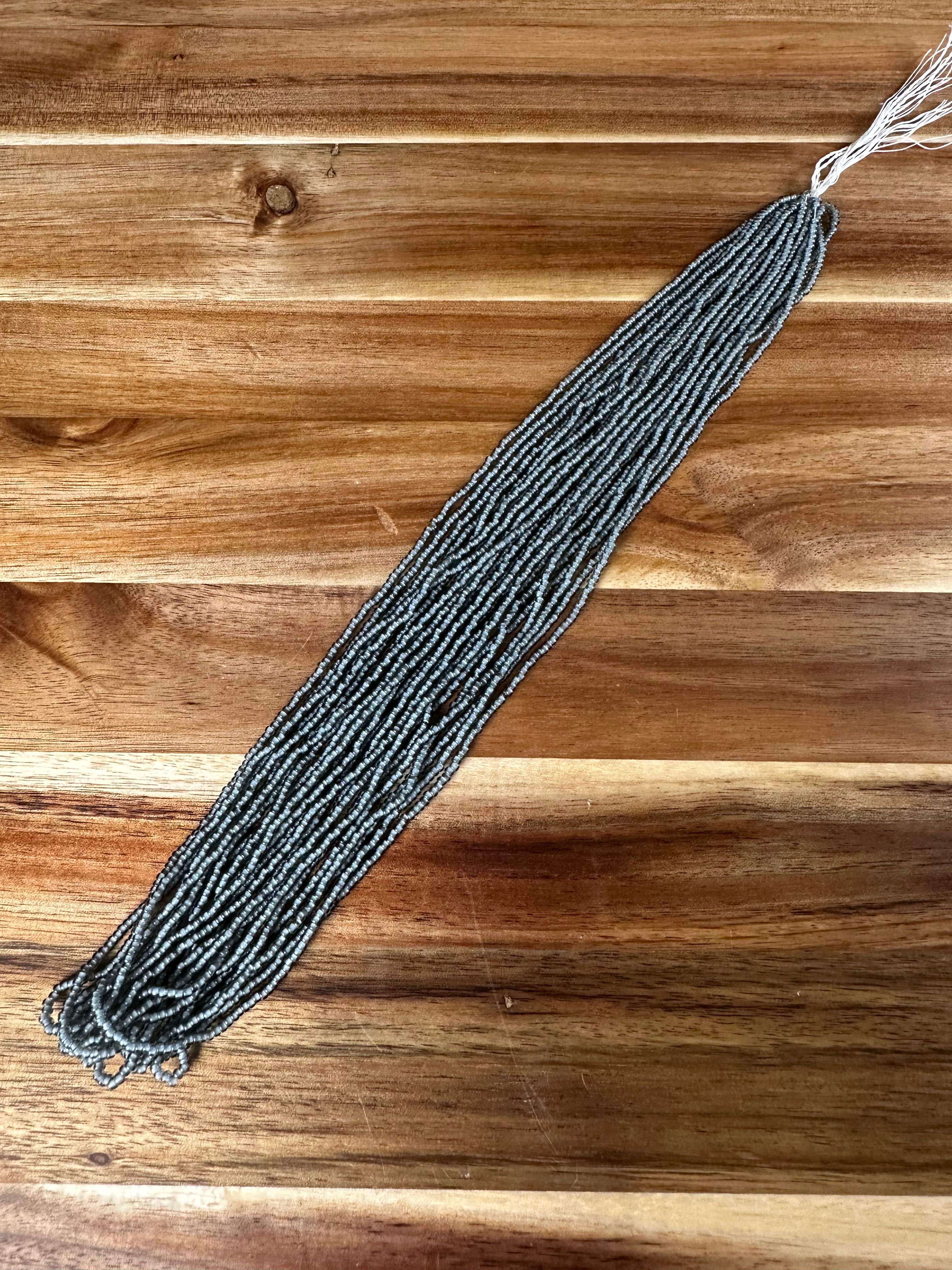 Czech Strung Glass Seed Bead - 11/0 Op TR Grey White Heart