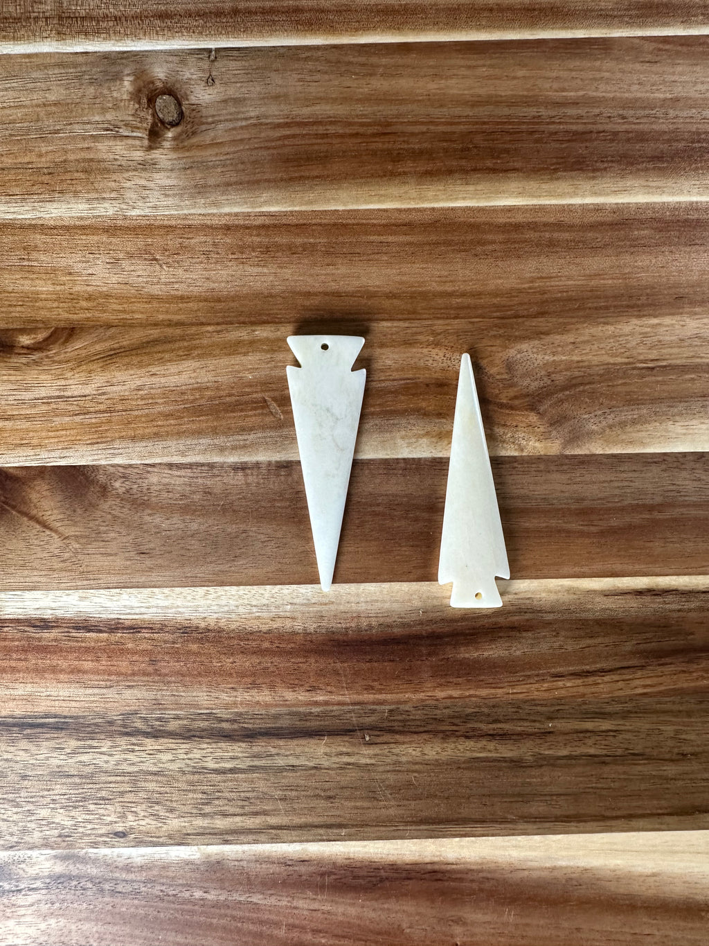 Bone Arrowhead Pendant 2 3/8” (2PC)