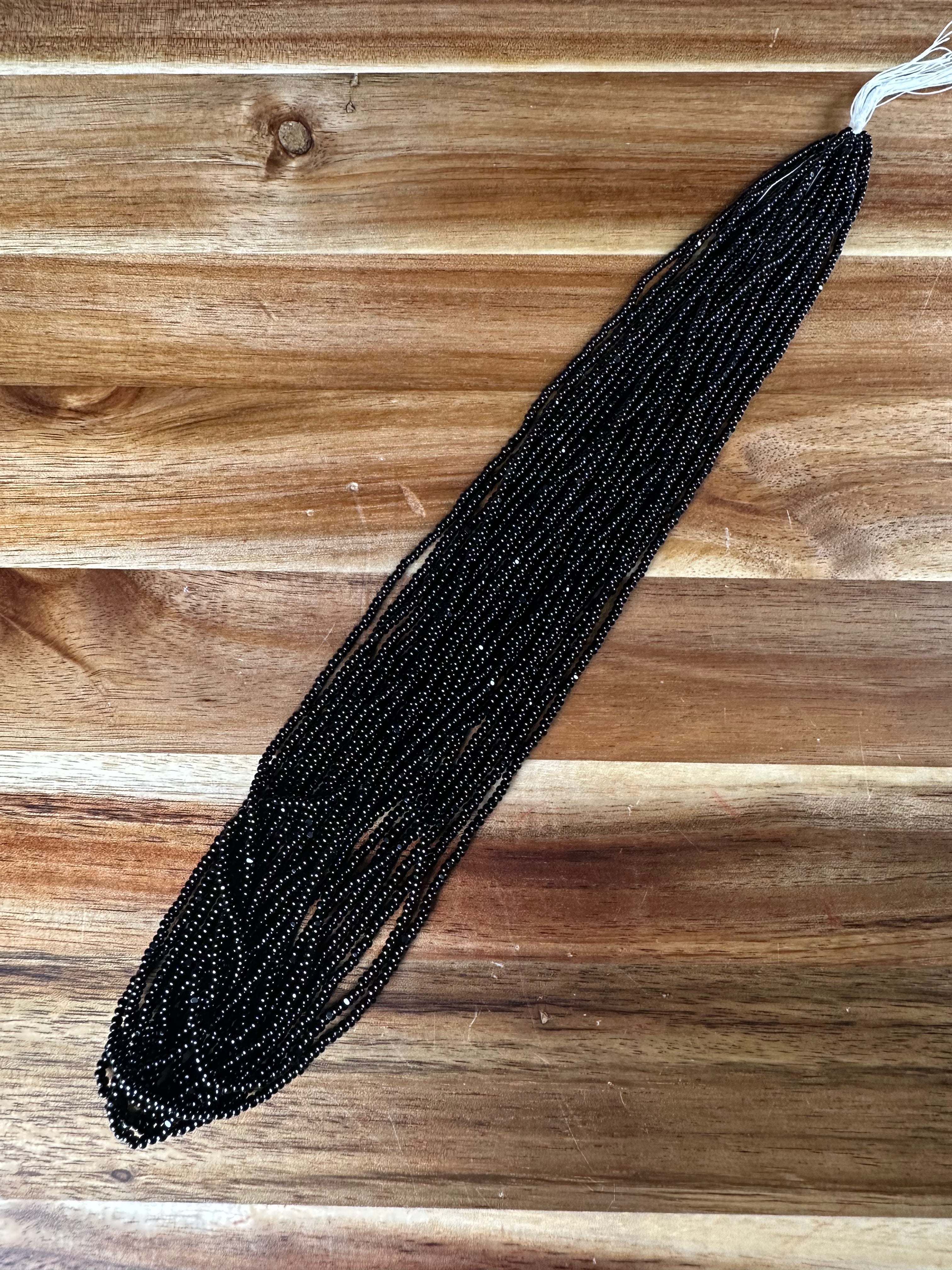 11/0 True Cut Op Black