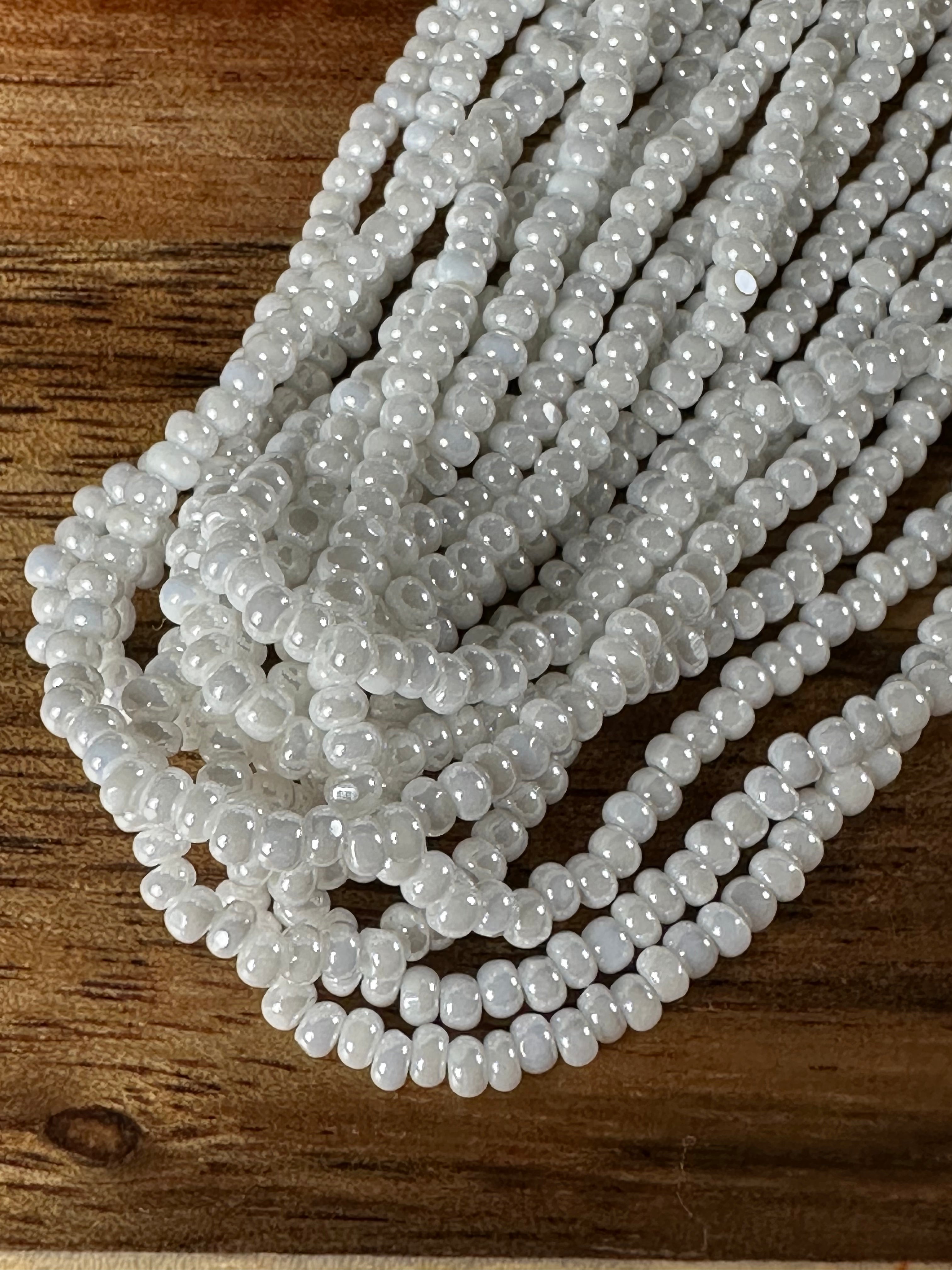 11/0 True Cut Op Pearl White