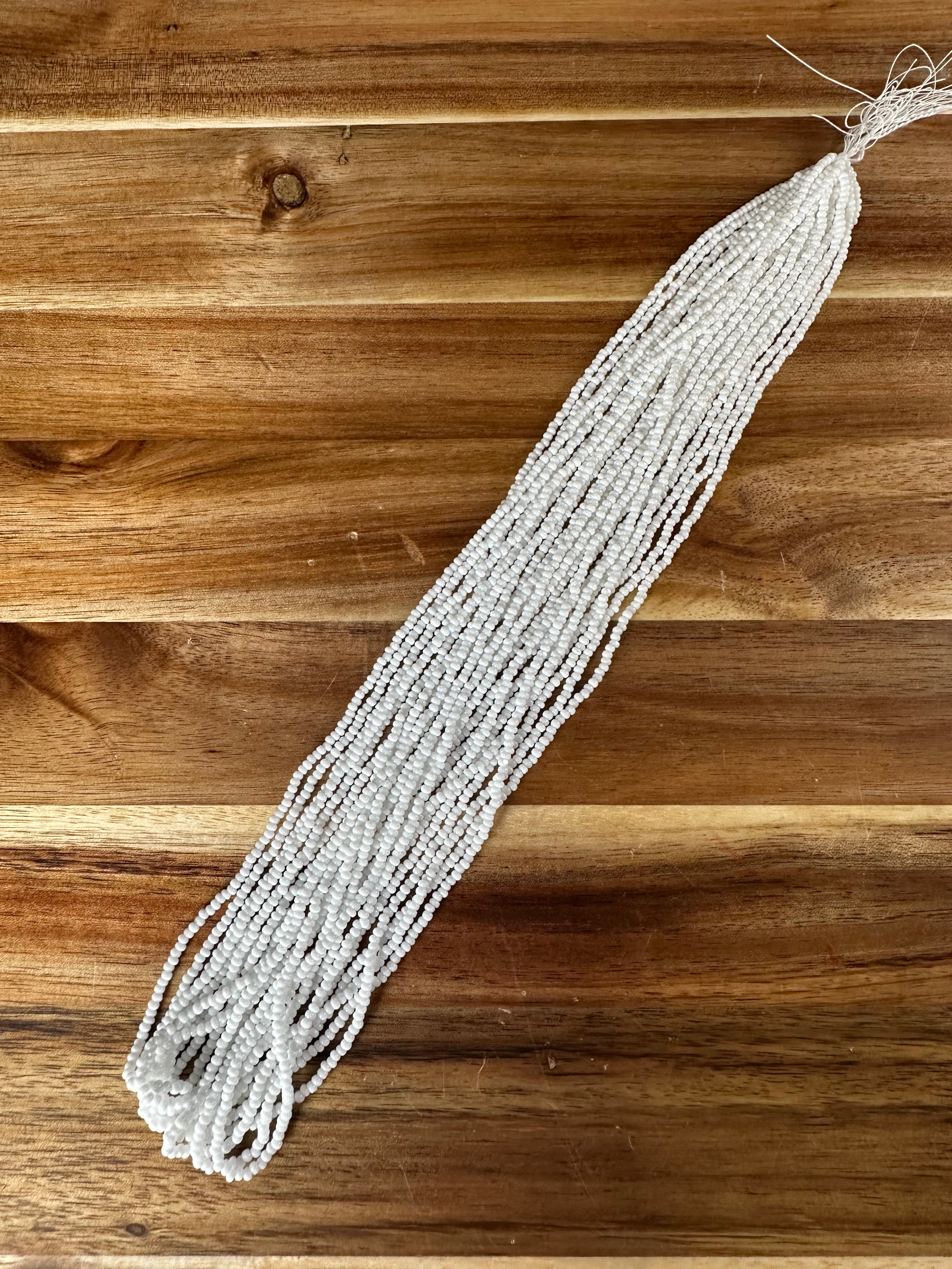 11/0 True Cut Op White