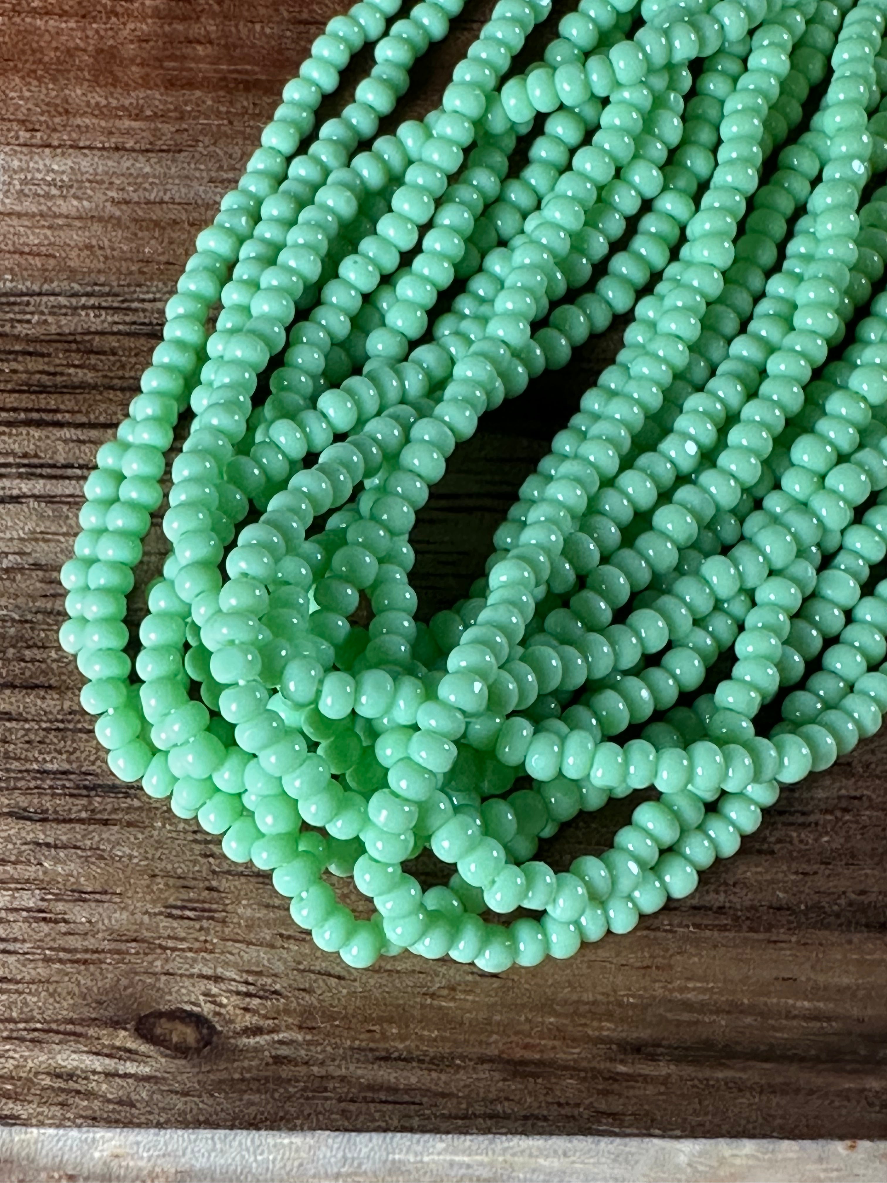 11/0 True Cut Op Lime Green