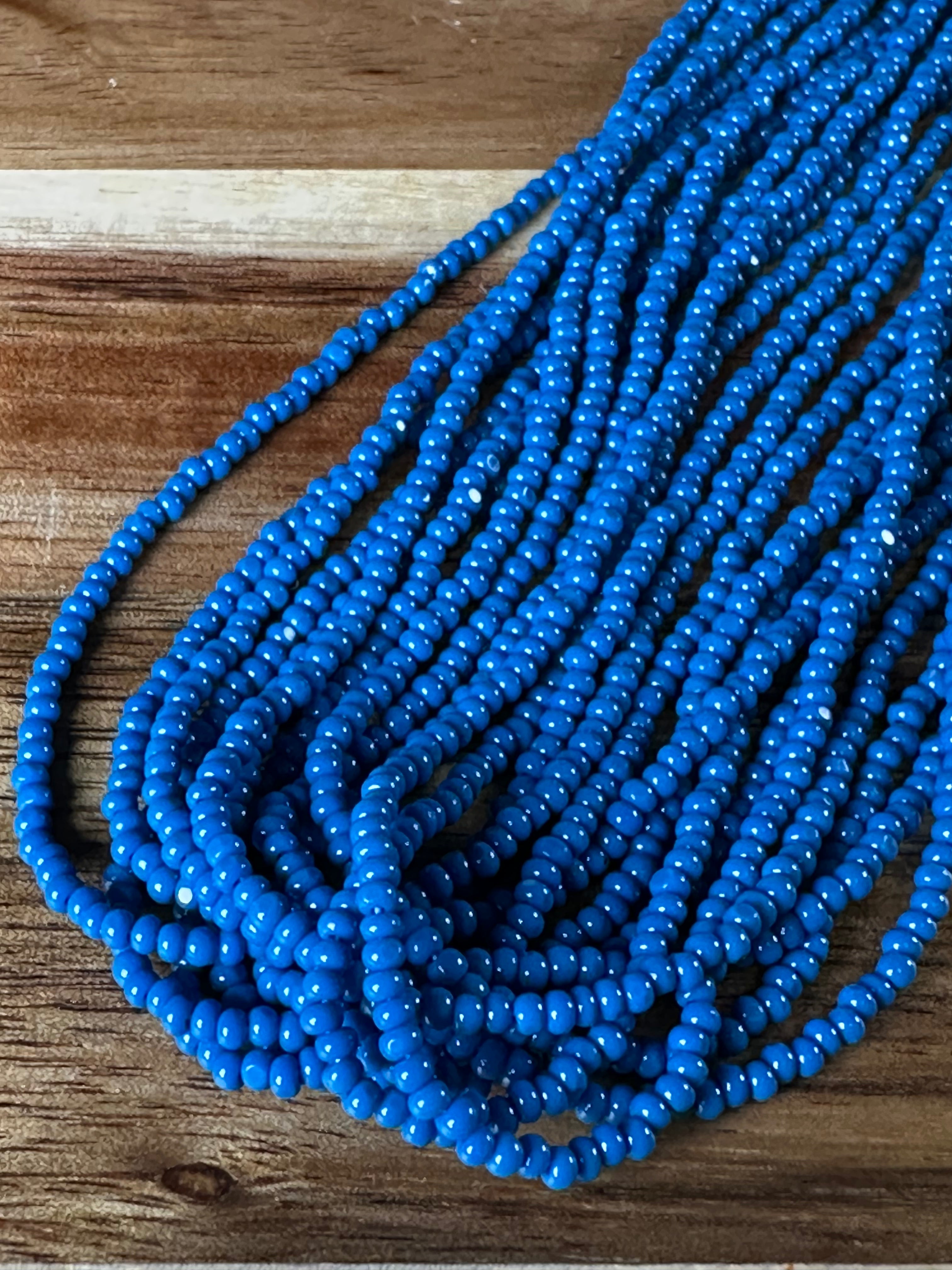 11/0 True Cut Op Medium Blue