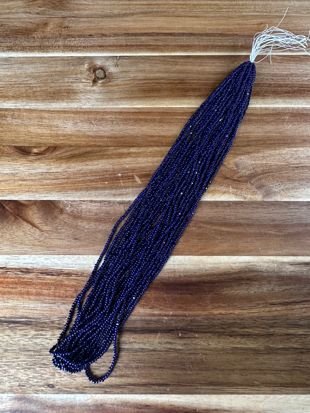 11/0 True Cut Op DK Navy Blue