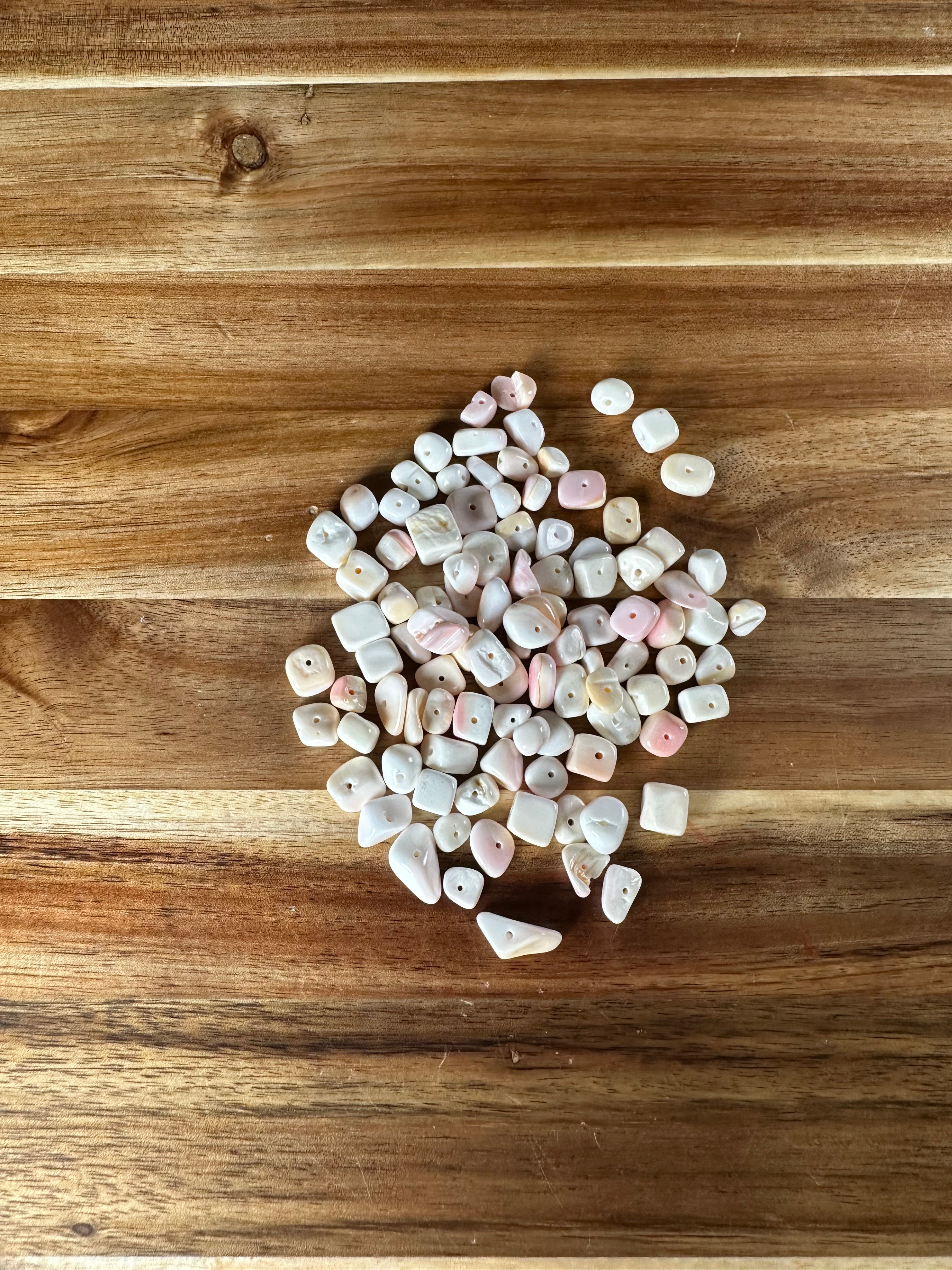 Pink Conch Bead Chips (100 Piece)