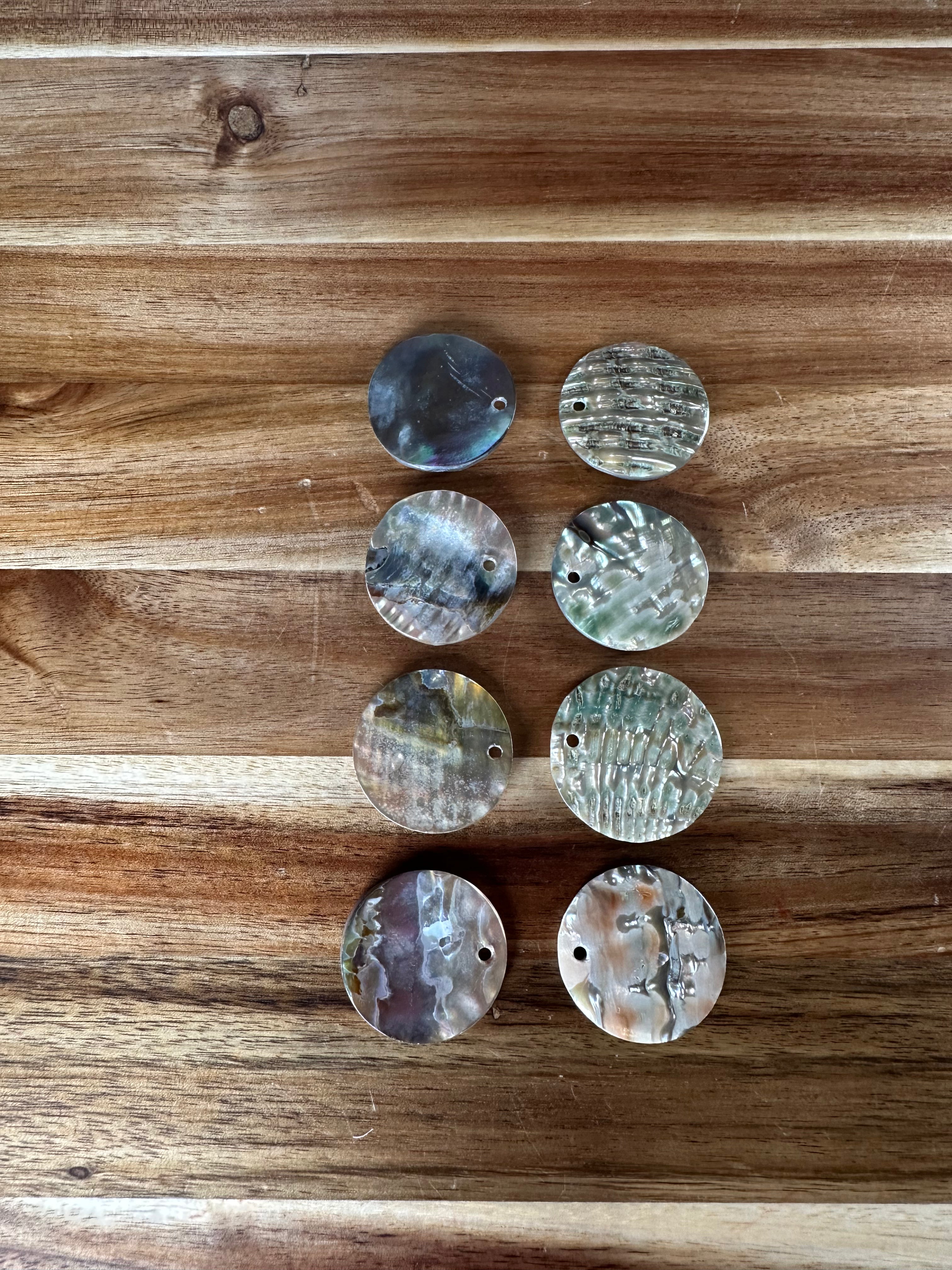 Abalone Conch 1 3/16” (1 Hole/1 Piece)