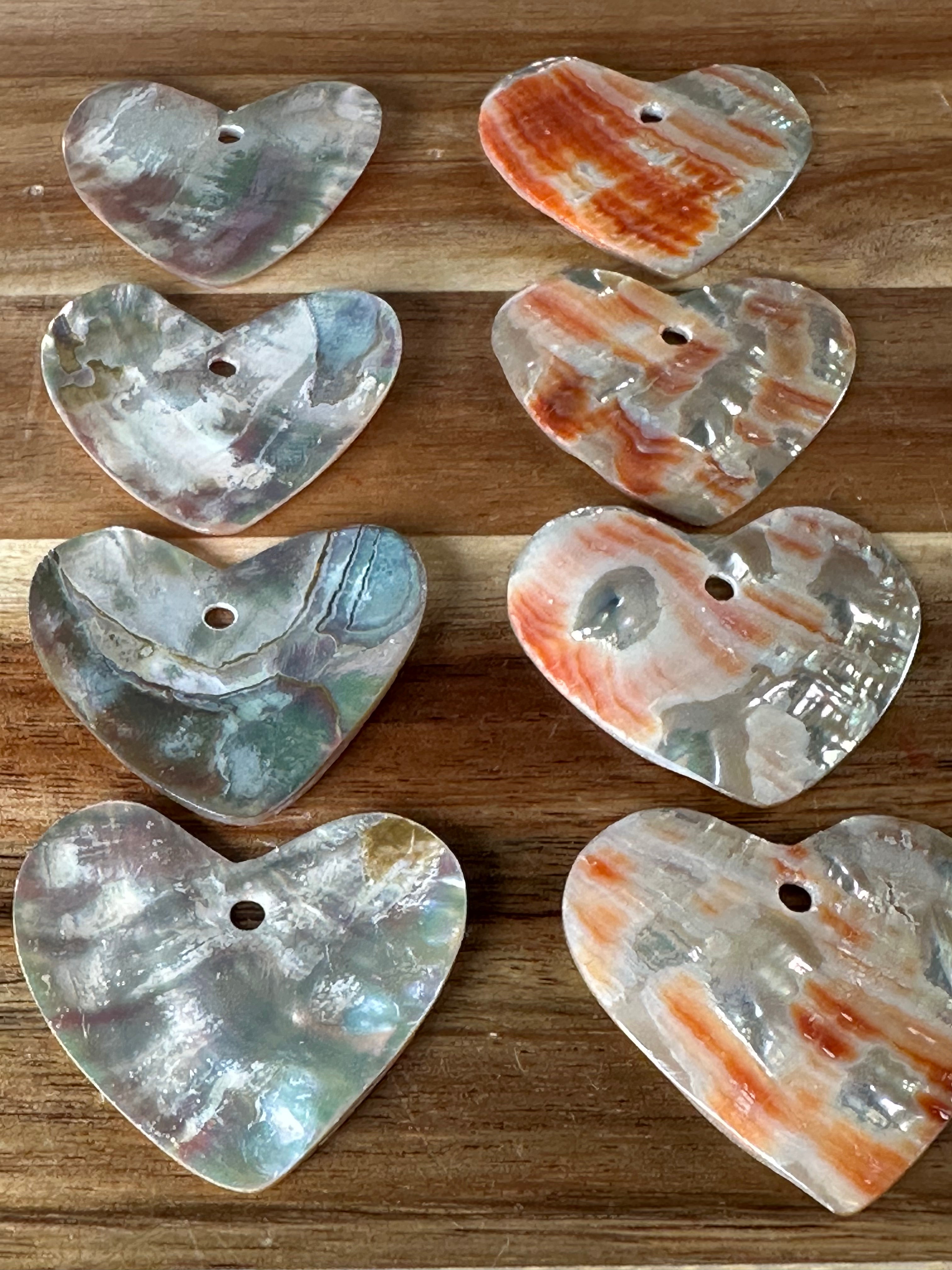 Red Abalone Conch Heart 1 1/2” (1 Hole/1 Piece)