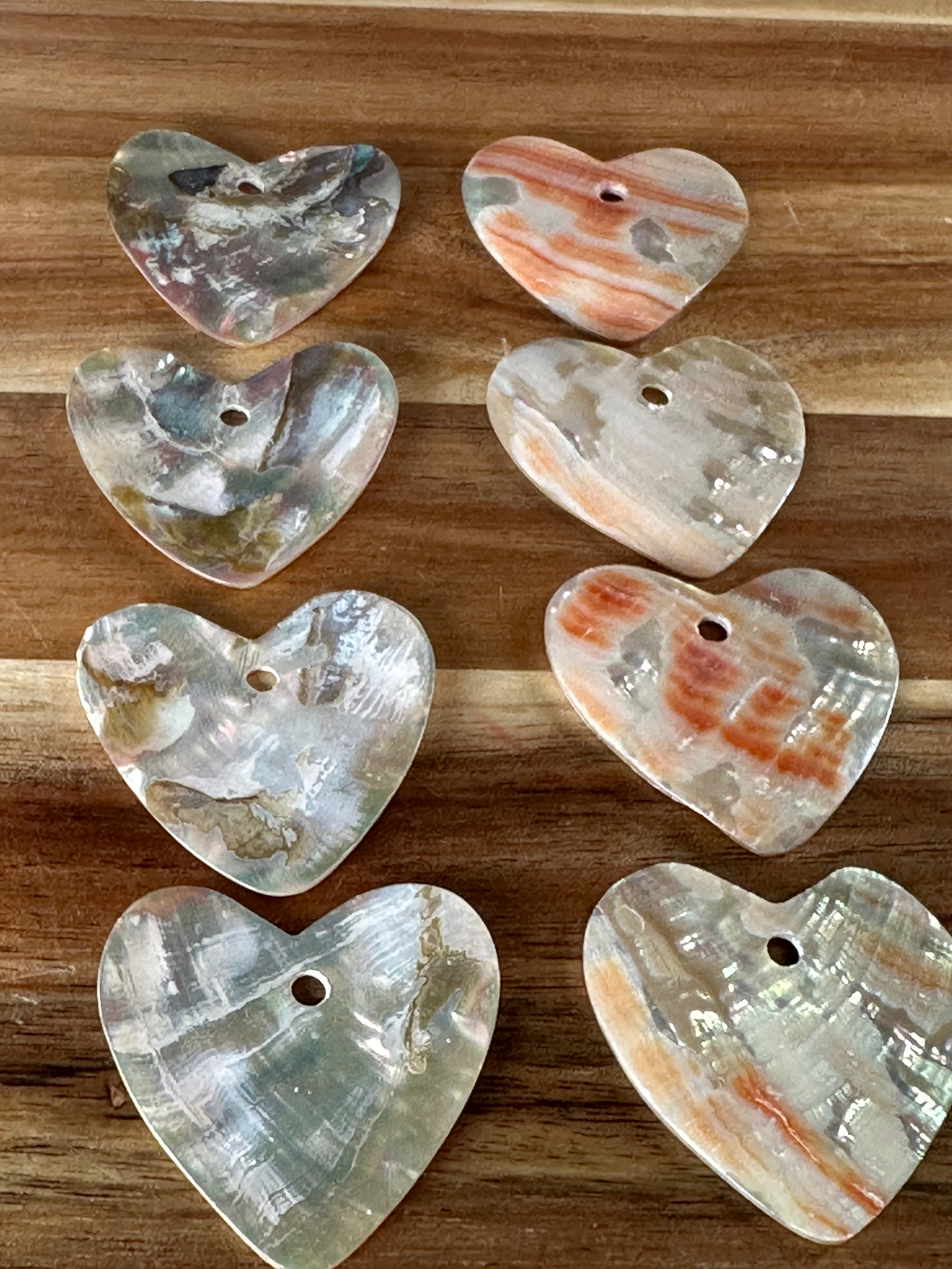 Red Abalone Conch Heart 1 3/8” (1 Hole/1 Piece)