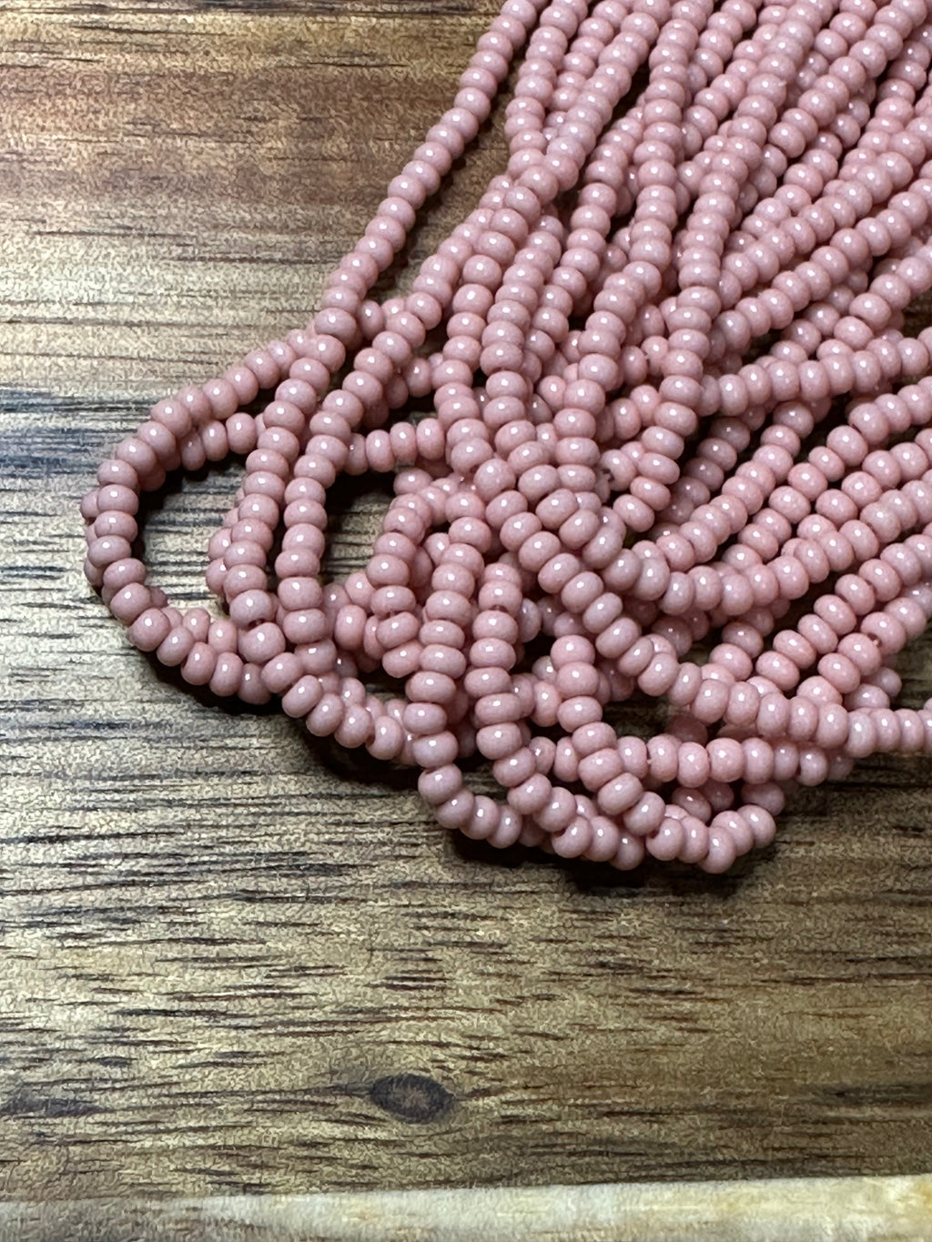 Czech Strung Glass Seed Bead - 11/0 Op Cheyenne Pink